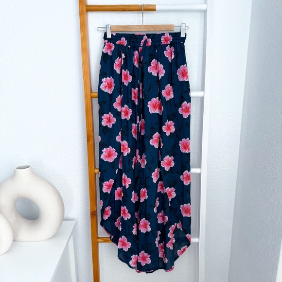 Tiare Hawaii Shorline Pants Wide Leg Tassel Navy Blue Pink Floral Crop - Picture 2 of 13